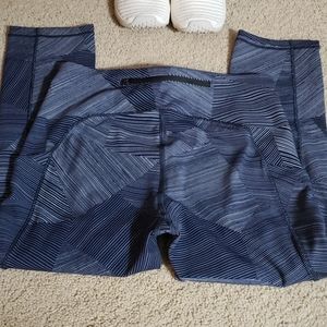Lululemon BLUE cropped leggings 6